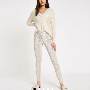 River Island cream Molly snake print jegging